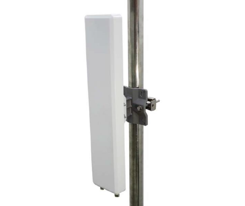 2.4 GHz 14 dBi Directional Antenna
